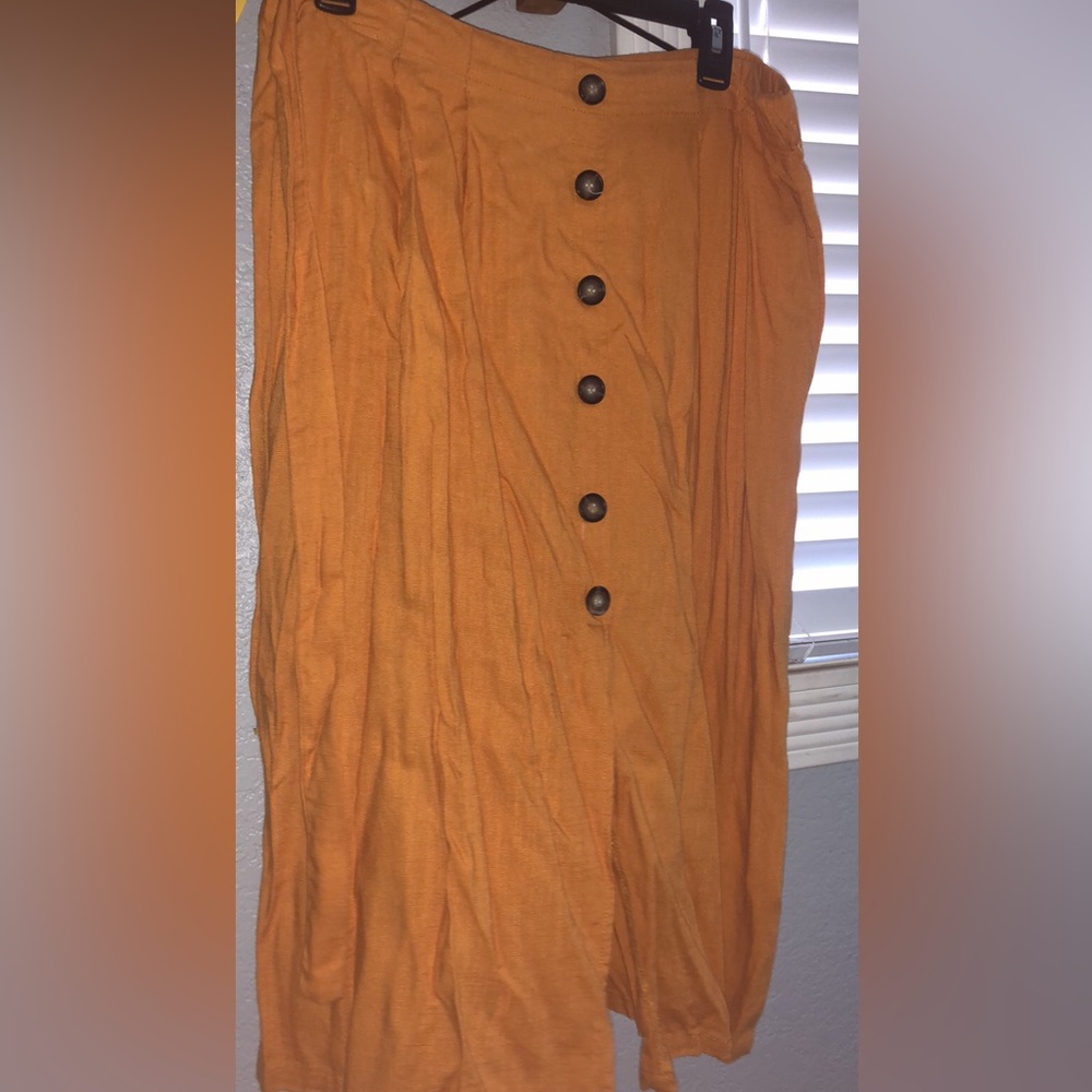 All $3 piece clothing. - Picture 11 of 13